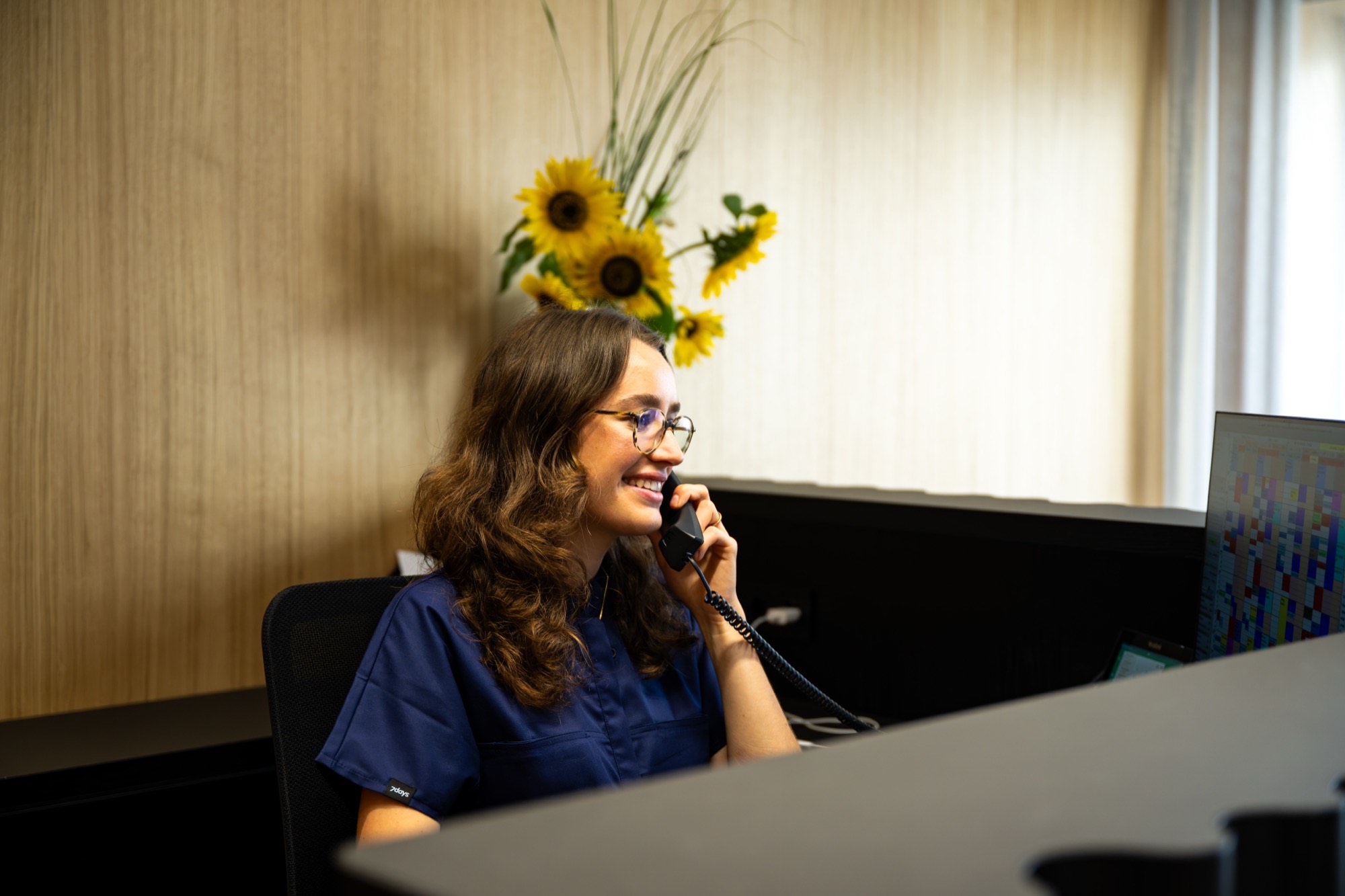 Terminvereinbarung am Telefon – Empfang der Ordination Dr. Rohde in Dornbirn